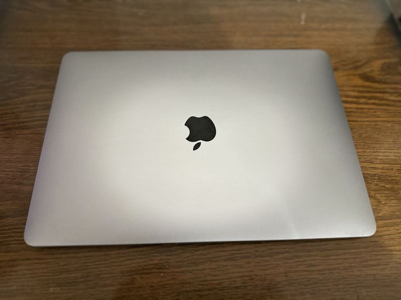 MacBook Pro M1 94% MacBook Pro M1 94%