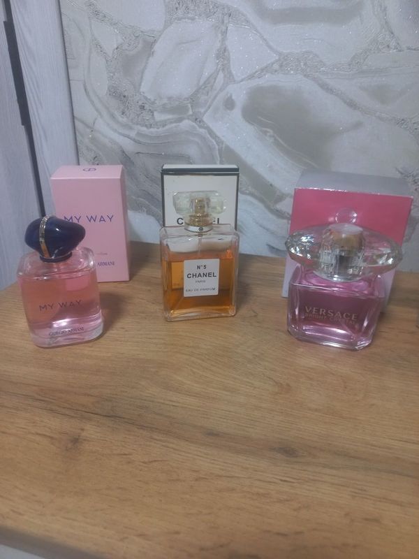 Продам порфюм 200 Продам порфюм 200