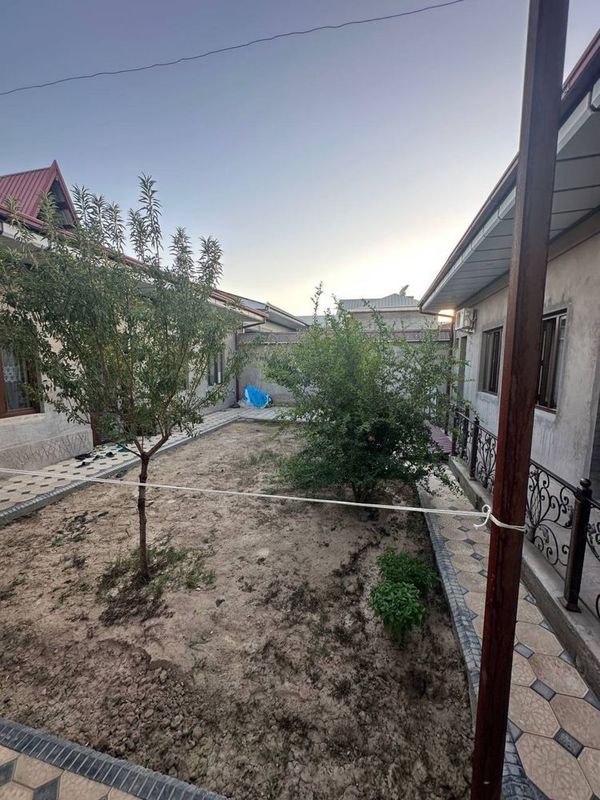 Продается участков с 2 домами, махалля Янгиабад