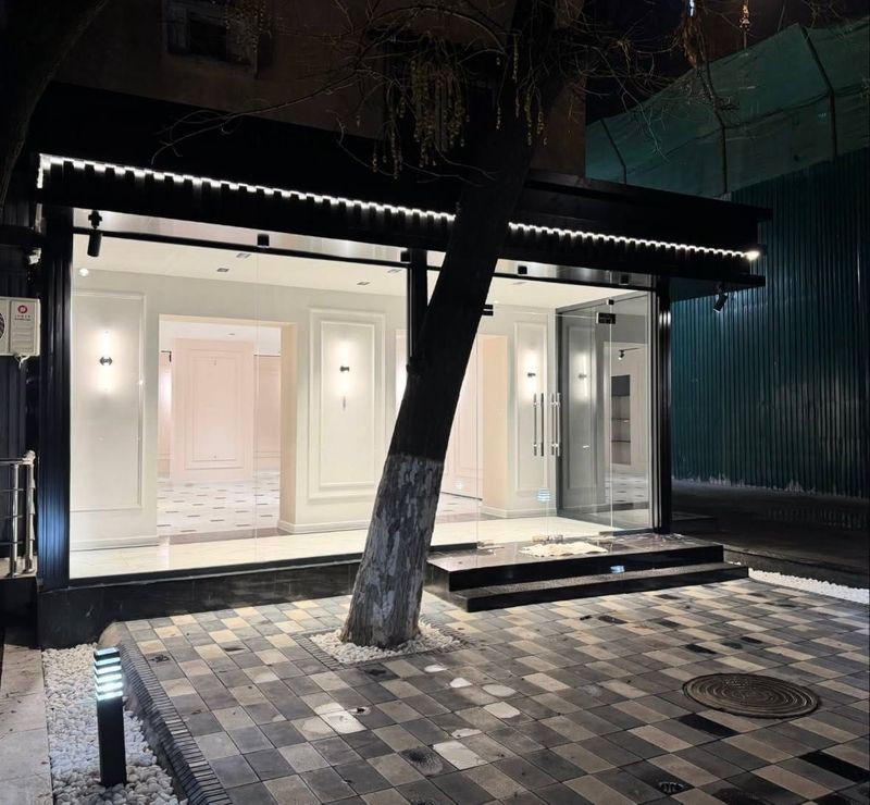 Продаётся офис, Старт стадион 95м2+ 95м2 терраса