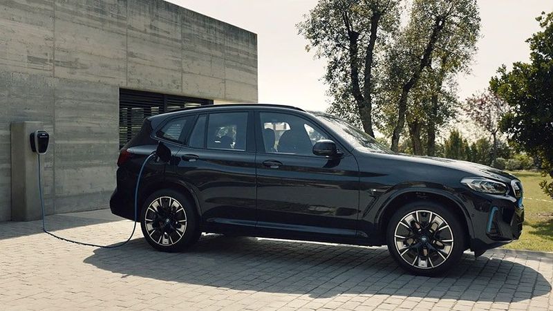 BMW iX3 в наличии