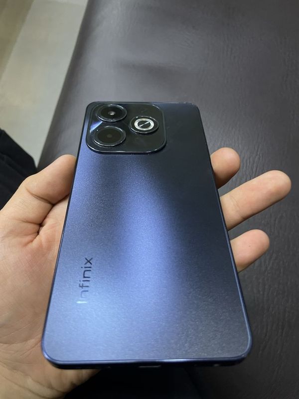 Infinix hot 40i 128gb iddial yengi Infinix hot 40i 128gb iddial yengi