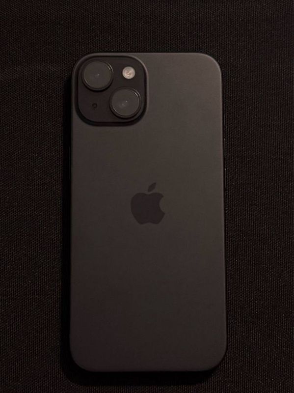 Iphone 15 128 gb sotiladi