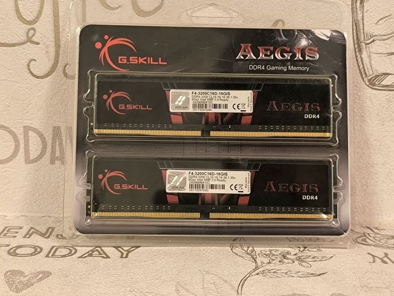 G.Skill DDR4-3200 C16 8Gb×2=16Gb