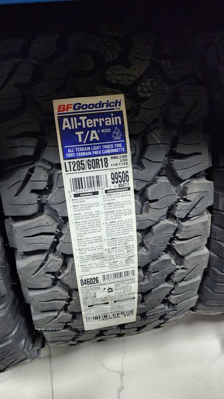 BF Goodrich SLRD KO2 RWL 285/60R18