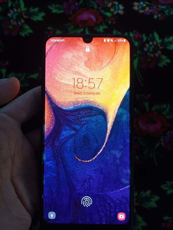 Samsung Galaxy A50 Samsung Galaxy A50