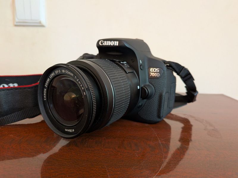 Canon 700D + 18-55mm | Состояние как новое Canon 700D + 18-55mm | Состояние как новое