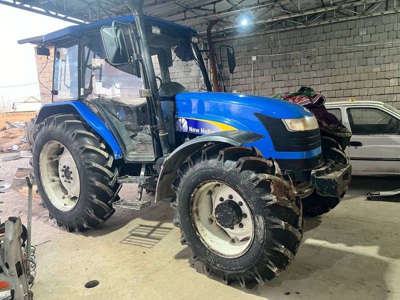 New holland traktor New holland traktor