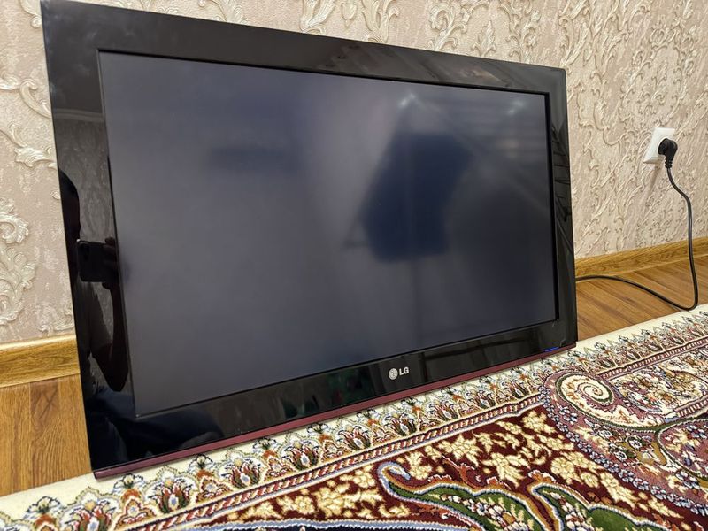 Lg 32, holati yaxshi, ishlaydi Lg 32, holati yaxshi, ishlaydi