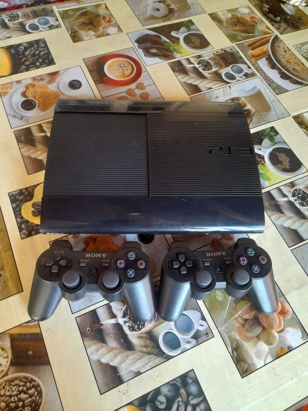 Plesteshin 3 Sotiladi 500 Gb 22 ta oyni bor joystik bor Plesteshin 3 Sotiladi 500 Gb 22 ta oyni bor joystik bor