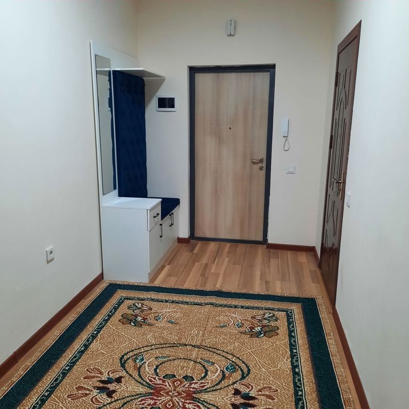 Yunusobod tumani Shaxriston metro oldida kvartira oilaga beriladi Yunusobod tumani Shaxriston metro oldida kvartira oilaga beriladi
