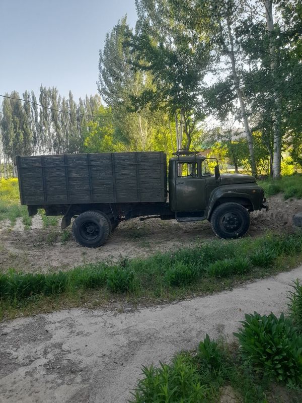 Zil 130 holati yaxshi Zil 130 holati yaxshi