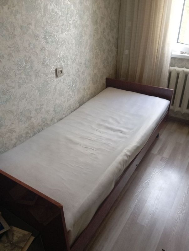 Bir kishilik kravat+matrasi bilan sotiladi. Algoritm 31 kvartalda