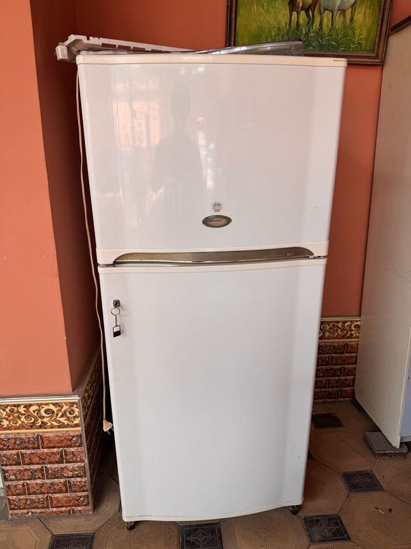 Холодильник Sharp SJ-K51G-WH Холодильник Sharp SJ-K51G-WH