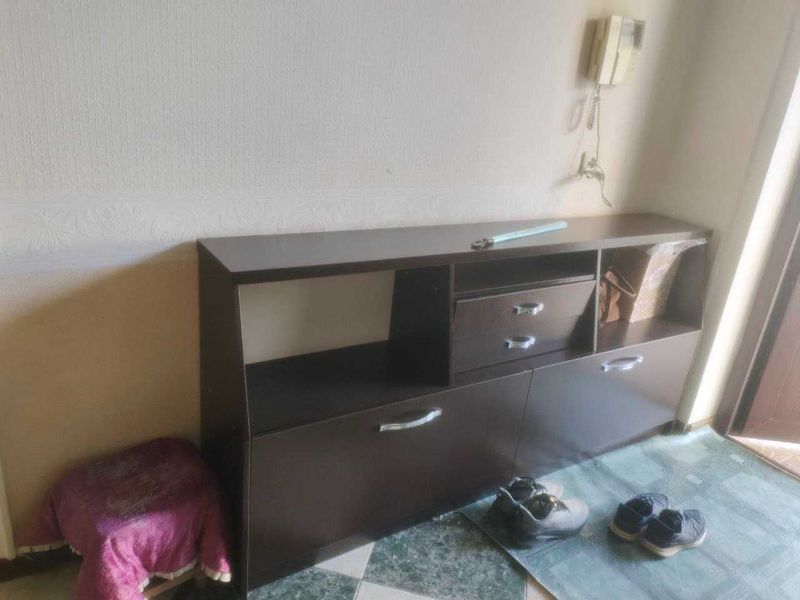 СРОЧНО! Продаю прочную тумбу для обуви в прихожую (МДФ) СРОЧНО! Продаю прочную тумбу для обуви в прихожую (МДФ)