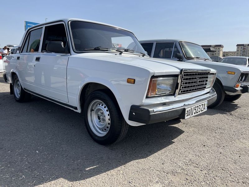 lada vaz 2107 srochna sotiladi lada vaz 2107 srochna sotiladi