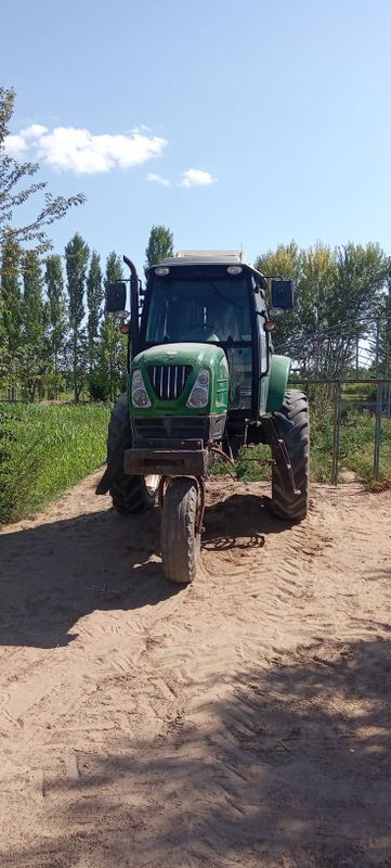 Ttz 100 ls traktori sotiladi.Holati zor.Mator karobka ochilmagan javob Ttz 100 ls traktori sotiladi.Holati zor.Mator karobka ochilmagan javob