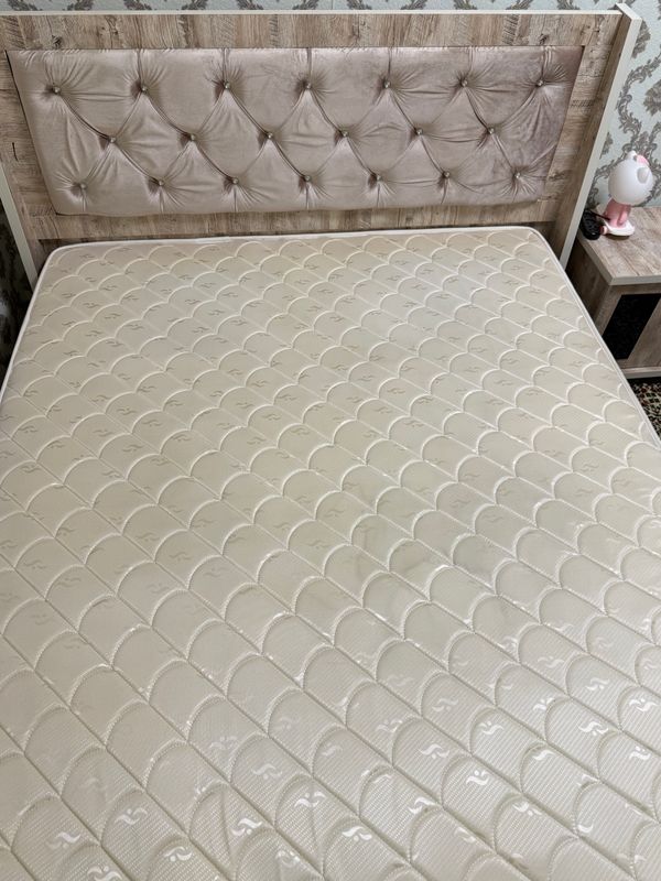 Spalni trimo shkafi komplekt sotiladi