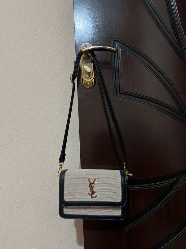 YSL сумочка как новая YSL сумочка как новая