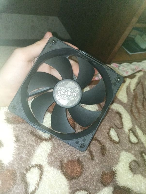 Продается кулер для компьютера,от GIGABYTE Продается кулер для компьютера,от GIGABYTE
