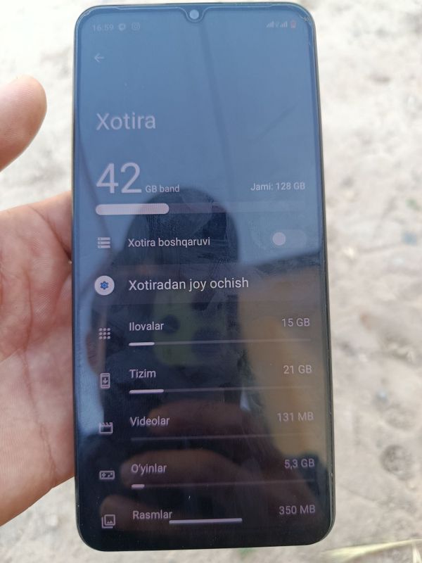 Realmi sotladi dak kar ful 128gb Realmi sotladi dak kar ful 128gb