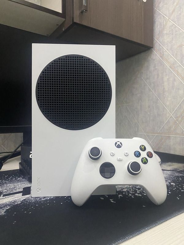 Xbox Series S sotiladi Xbox Series S sotiladi