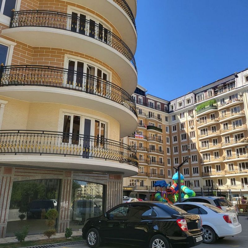 3xonali uy sotiladi Xonsaroy Tinchlik plaza (Sulton saroy)