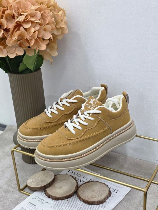 Эко-кожаные женские платформы, размеры 39-40