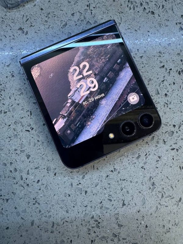 Samsung flip 512 gb Samsung flip 512 gb