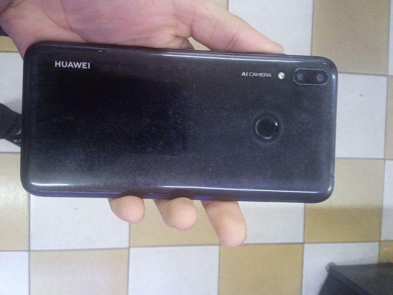 Huawei Y7 2019 yil