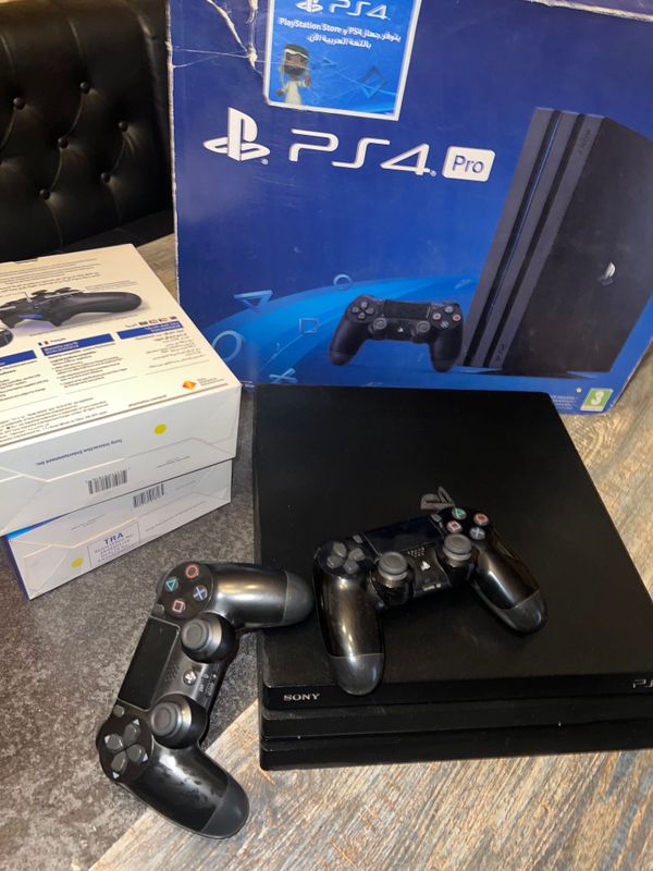 Продается SONI playstation 4 Pro 1 тб б/у Продается SONI playstation 4 Pro 1 тб б/у