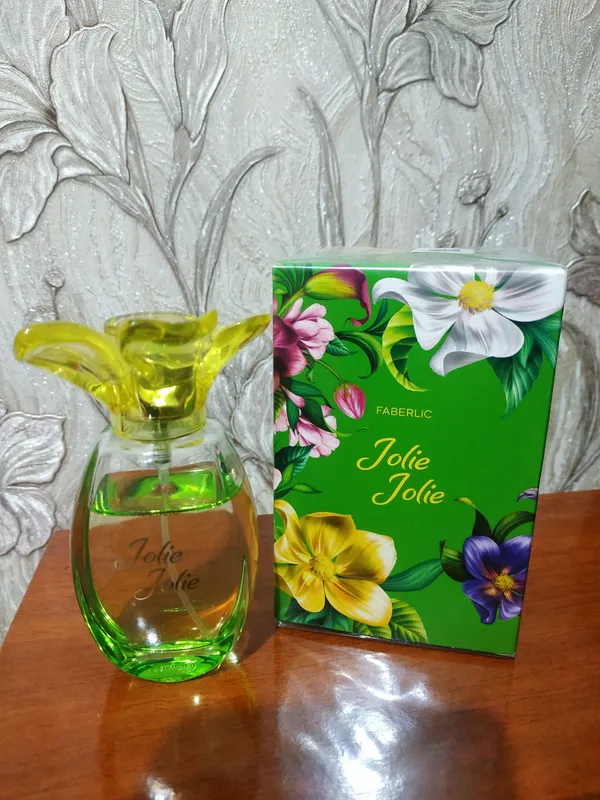 Парфюм. вода "Jolie Jolie" от Faberlic. Полфлакона.