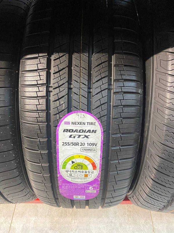Nexen Roadian GTX 255/50R20 Nexen Roadian GTX 255/50R20