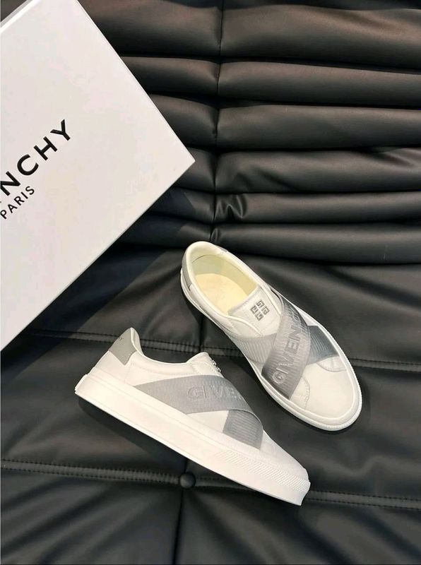 Givenchy кроссовки