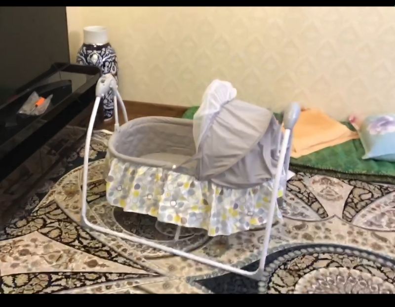 Люлька,электронная качает сама Люлька,электронная качает сама