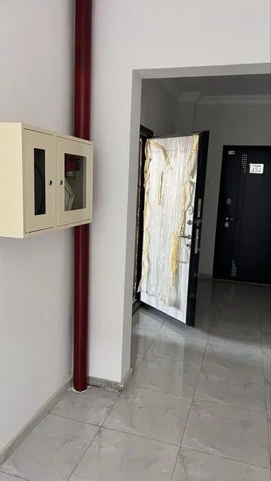 ЖК Chaqar Дружба народов 1 комнатная 42м2 Кадастр есть КОРОБКА СРОЧНО! ЖК Chaqar Дружба народов 1 комнатная 42м2 Кадастр есть КОРОБКА СРОЧНО!