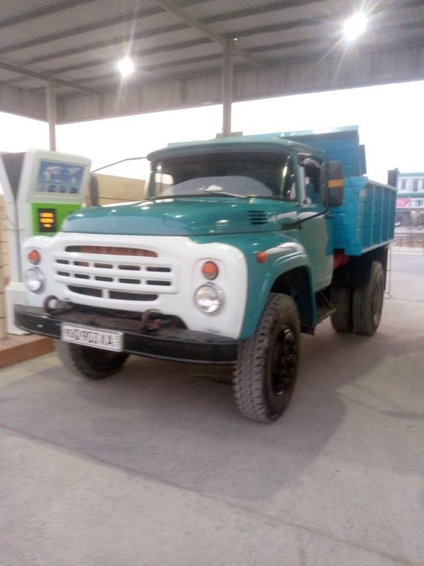 Zil ural motor ulli mos yangi yangi motor daqmet 100%soz