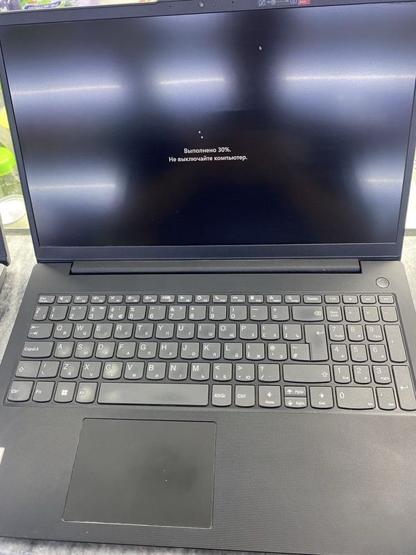 Срочно ноутбук Lenovo i5-11 поколегия Срочно ноутбук Lenovo i5-11 поколегия