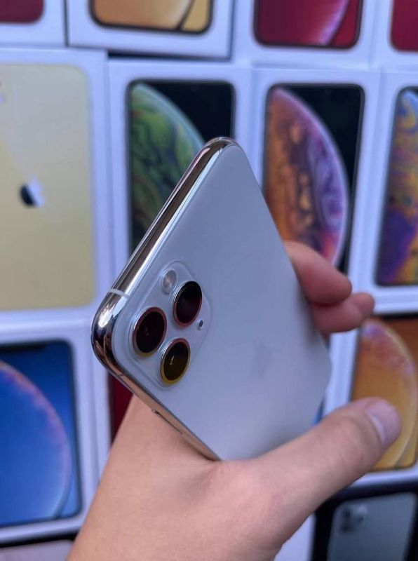 iPhone 11 Pro 256 GB iPhone 11 Pro 256 GB
