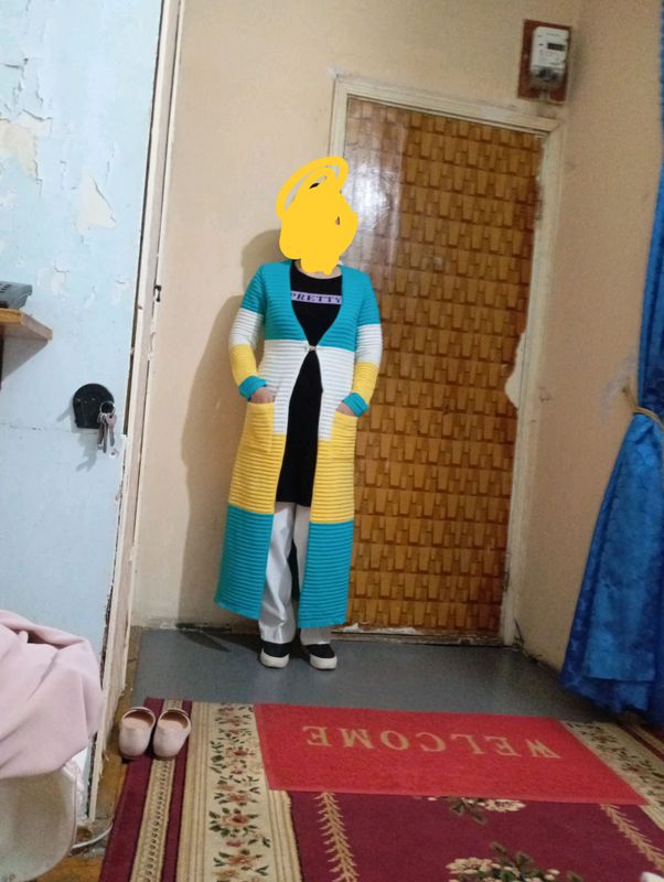 kardigan sotiladi holati yahshi 80 ming chiroyli . kardigan sotiladi holati yahshi 80 ming chiroyli .