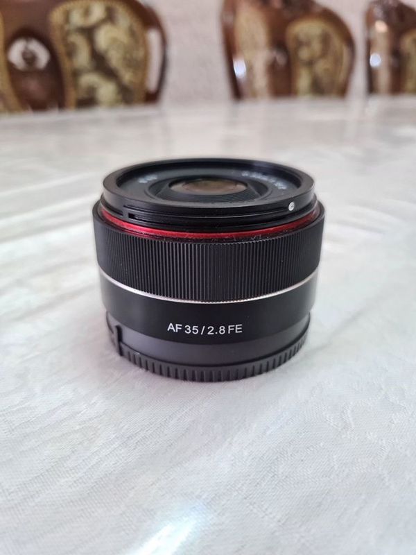 Sony samyang 35mm 2.8f yangi Sony samyang 35mm 2.8f yangi