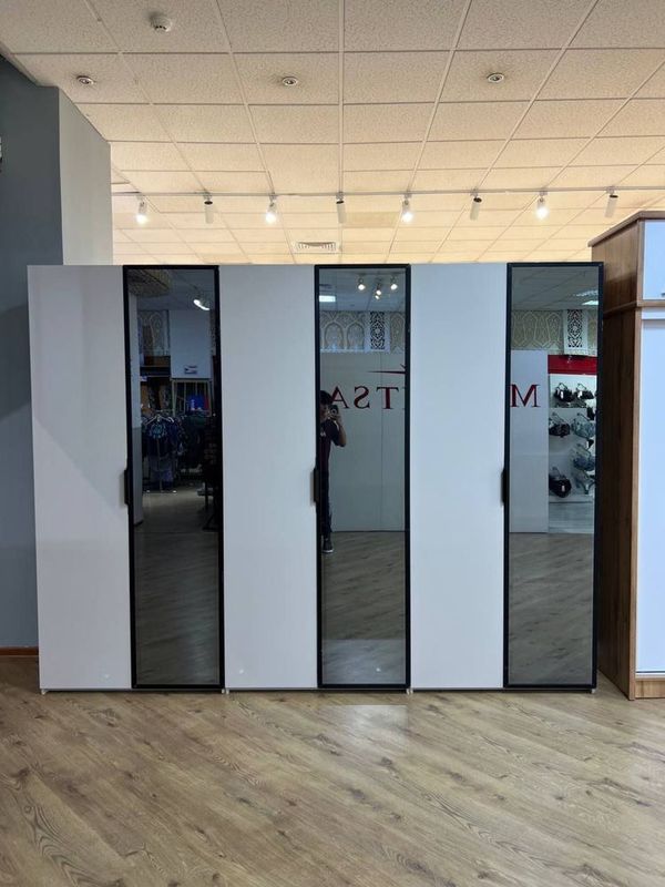 Модульный шкаф от Comfort Mebel Модульный шкаф от Comfort Mebel