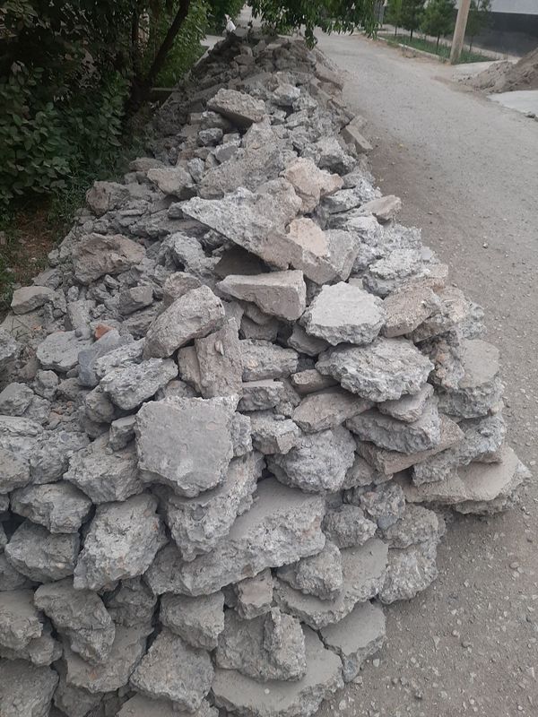 Beton toshlar qurilish uchun