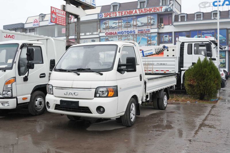 JAC X200larimiz sotuvda tayyor yilli 2025 kirib keldi JAC X200larimiz sotuvda tayyor yilli 2025 kirib keldi