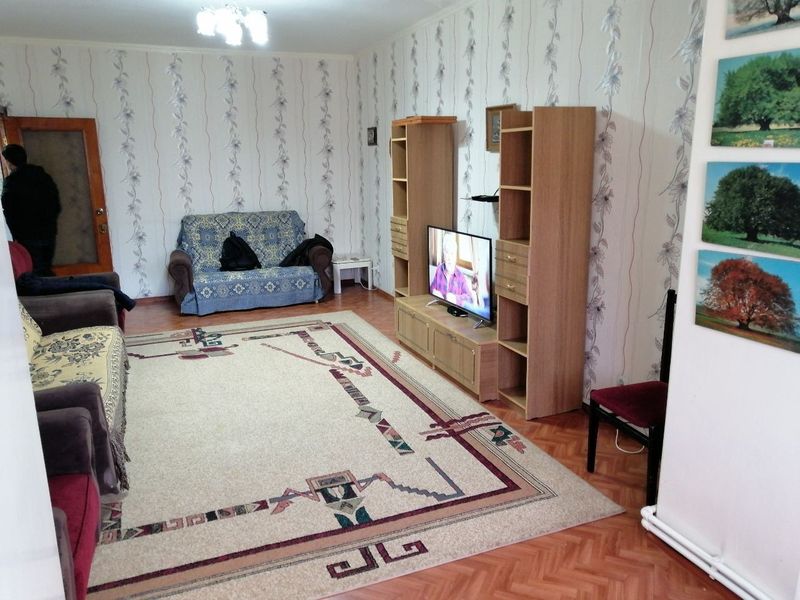 Продаю 3х комн. на Ц-1