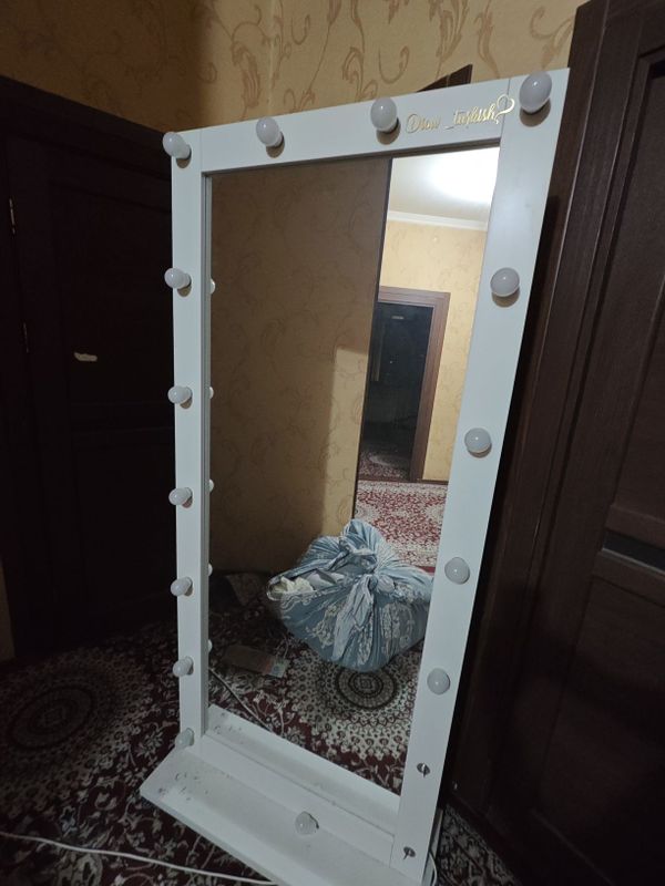 Мебел зеркало Oynali mebel