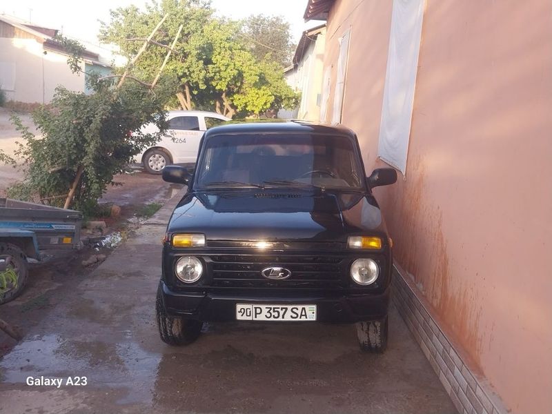 Niva 2121 sotiladi Niva 2121 sotiladi