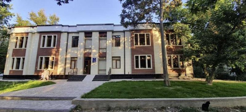 Продаётся нежилое здание на 10,36сот земли в М.Улугбекском р-не Продаётся нежилое здание на 10,36сот земли в М.Улугбекском р-не