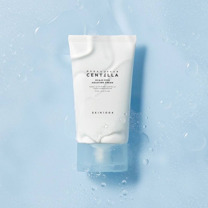 Крем с успокаивающим действием SKIN1004 Madagascar Centella Hyalu-Cica Moisture Cream Крем с успокаивающим действием SKIN1004 Madagascar Centella Hyalu-Cica Moisture Cream