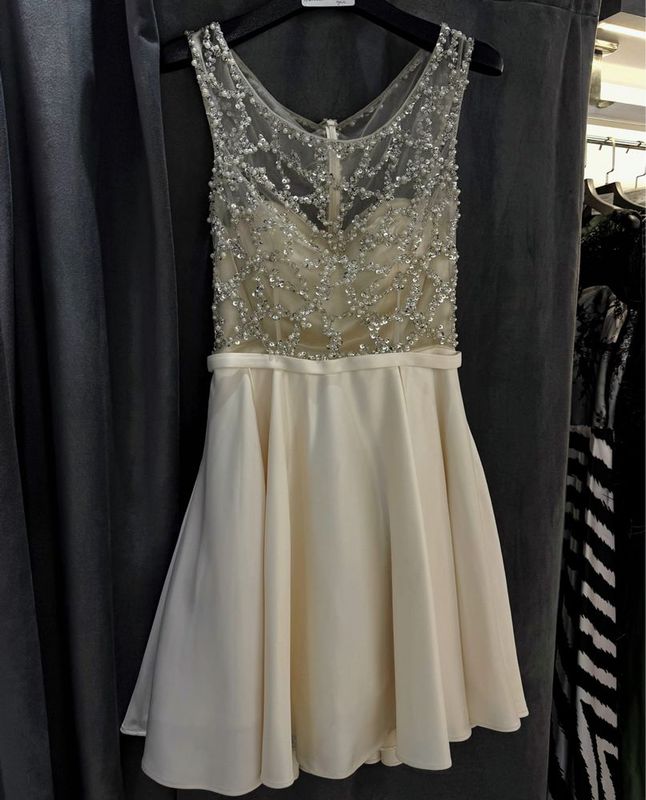 Нежное платье от «Pronovias», Spain. Нежное платье от «Pronovias», Spain.